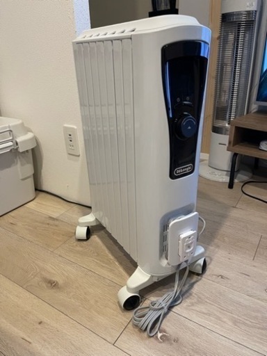 デロンギ　オイルヒーター　RHJ65L0712