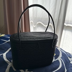 バッグ　黒　あみかご