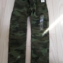 新品タグ付き 110cm【GAP】迷彩柄パンツの画像