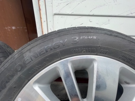 夏タイヤ　185/65R15 2016年製造