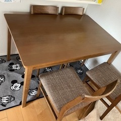 テーブル椅子4脚セット　最終値下げ