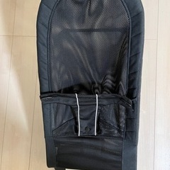 ベビービョルン　バウンサー　メッシュ　おもちゃ・箱付きの画像