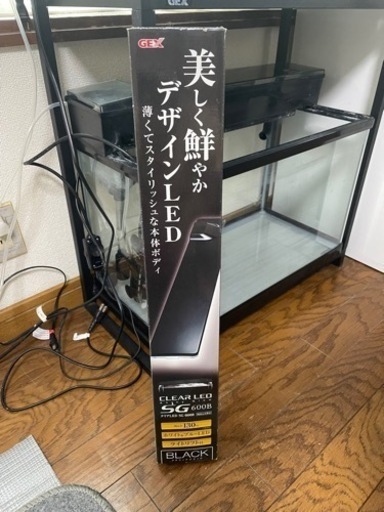 引越しのため早期取引できる方、値段交渉連絡ください！60センチ水槽セット2個水槽台メガパワー2個