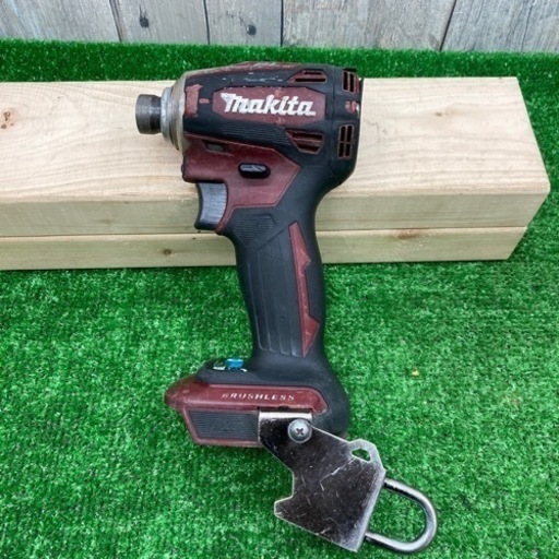 中古品△マキタ(makita）18Vインパクトドライバー　TD172D　本体のみ