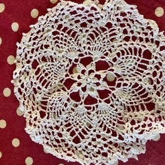 手作りレースのクロスの画像