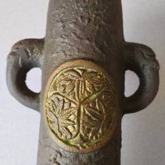【未使用】　葵紋付花瓶　金属製花瓶　美術工芸品　古美術　送料無料