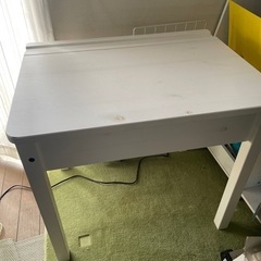 IKEAキッズ机（中古）