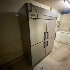 超特価　パナソニック 業務用4枚扉冷蔵庫 美品 厨房機器の画像