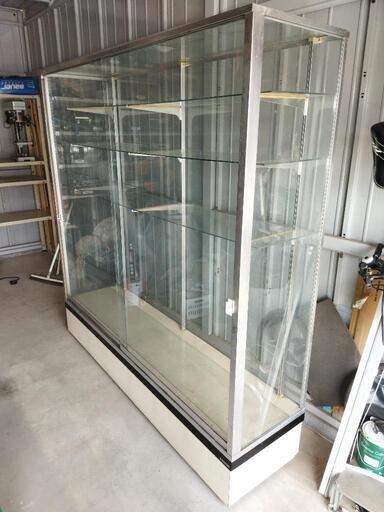 埼玉県深谷市　ガラスショーケース　 引取り限定　陳列棚 店舗什器 コレクション2