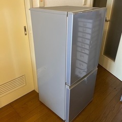 冷蔵庫　AQUAの画像