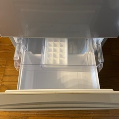 冷蔵庫　AQUAの画像