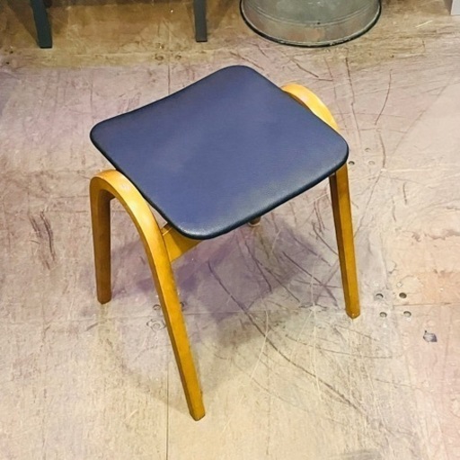 《売約済》　⭕️運搬無料サービスあり⭕️ 秋田木工　剣持勇　スタッキングスツール　スタッキング　スツール　チェア　イス　椅子　曲木　曲げ木　レトロ　ビンテージ　アンティーク　クラシック　黒　ブラック　ブナ材　ブラック