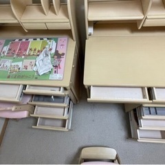 コイズミ　学習机　2セット（1セットでの購入可）の画像