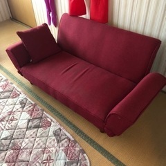 小型ソファ(クッション付き)の画像