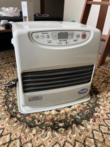 ダイニチ　石油ファンヒーター