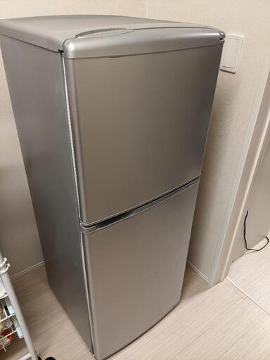 ハイアール冷蔵庫、137L、2014年製