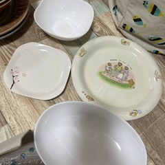 お盆/食器各種の画像