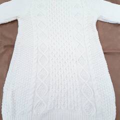 INGNI（イング）白のニットワンピースの画像