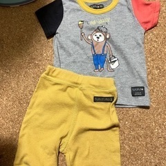 ㉑フタフタのTシャツとズボン 90 セットで