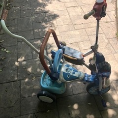 三輪車