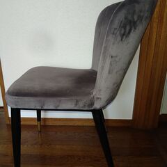 ダイニングチェア２脚の画像