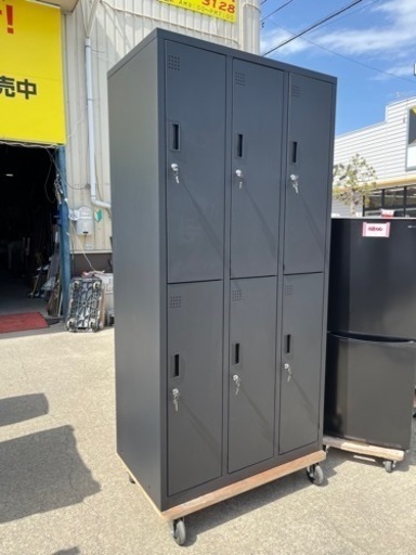 ☆品薄商品!!☆ 激安販売のため早い者勝ちです!! 鍵付き 6人用 ロッカー スチールロッカー