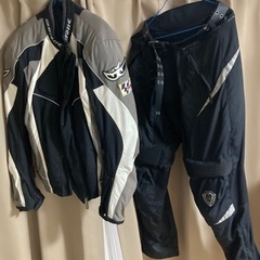 ライダースジャケット、ライディングパンツ