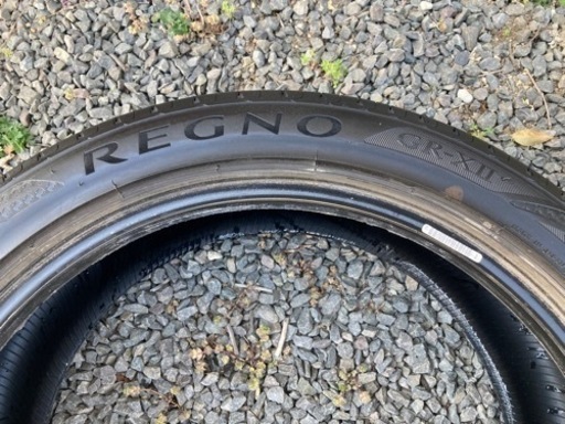 レグノ　ＧR－ＸⅡ 215/45 18 タイヤ2本