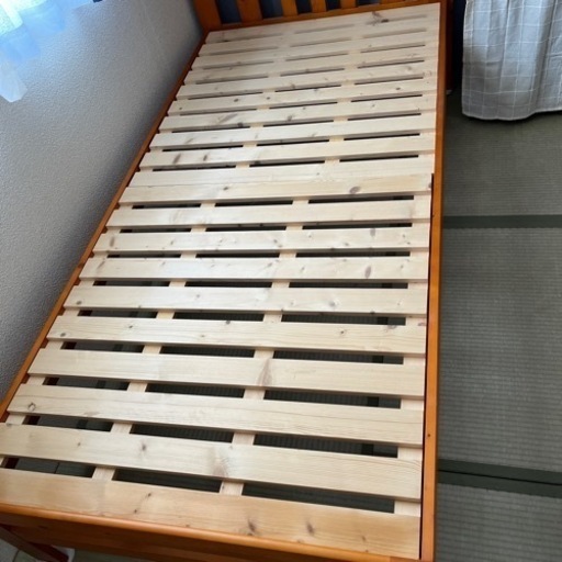 シングル脚付きすのこベッド