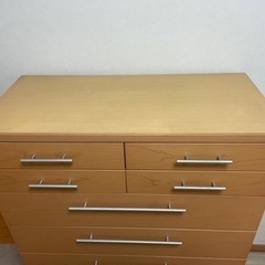 ナチュラル系洋服タンスの画像