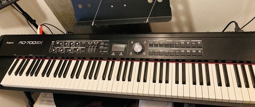 【中古美品】Roland RD-700GX　ローランド 電子ピアノ 88鍵 ステージ・ピアノ
