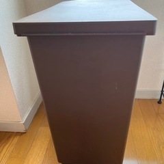 足で開くゴミ箱