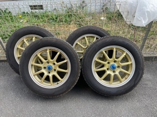 【取引中】ヴォクシー80   スタッドレスタイヤ