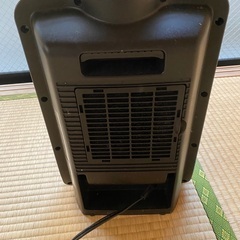 【引取り限定】山善　セラミックファンヒーターの画像