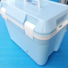 クーラーボックス　美品　おまけ付き