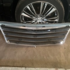 アルファード社外グリル値下げの画像