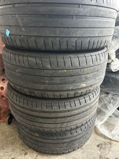 235/45R18ミシュラン中古タイヤ4本