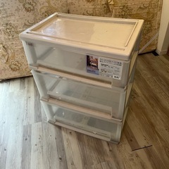 衣装ケースあげます