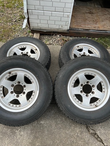 夏タイヤ　サファリ　4本【現地まで取りに来れる方】