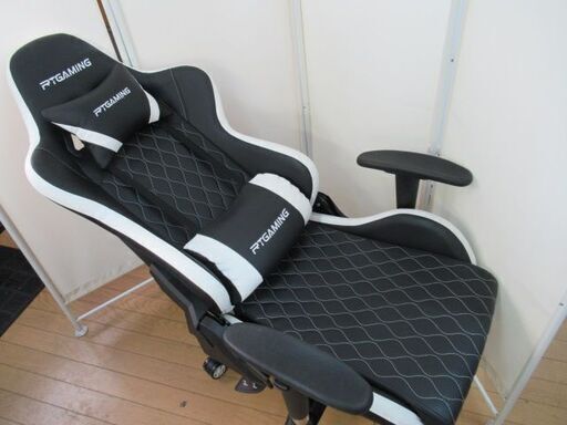 ゲーミングチェア/オフィスチェア/デスクチェア/オットマン/ブラック/ホワイト/RTGAMING/良品/中古品/J5215/