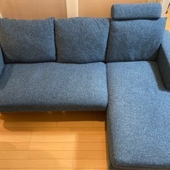 美品:2〜3人掛けソファ ブルー（使用2年）