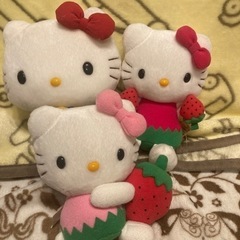 キティーちゃんぬいぐるみ