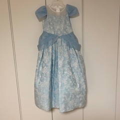 ディズニーランド ビビディ・バビディ・ブティック シンデレラドレス