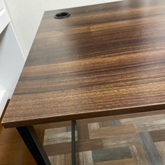 パソコンデスクの画像