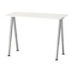PCデスク(ikea thyge)