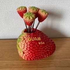 果物フォーク　いちご