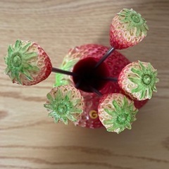 果物フォーク　いちごの画像