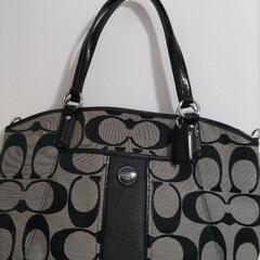 COACH　シグネチャー