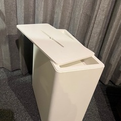 サイドテーブル？チェスト？