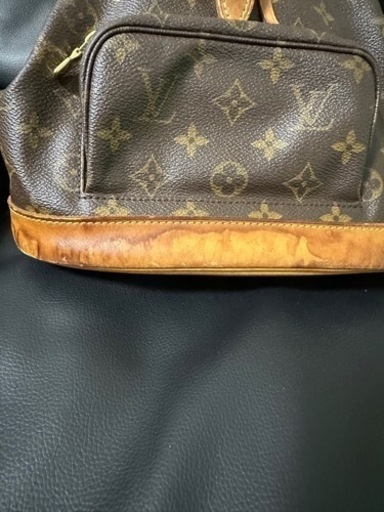 【値下げしました】VUITTON リュック